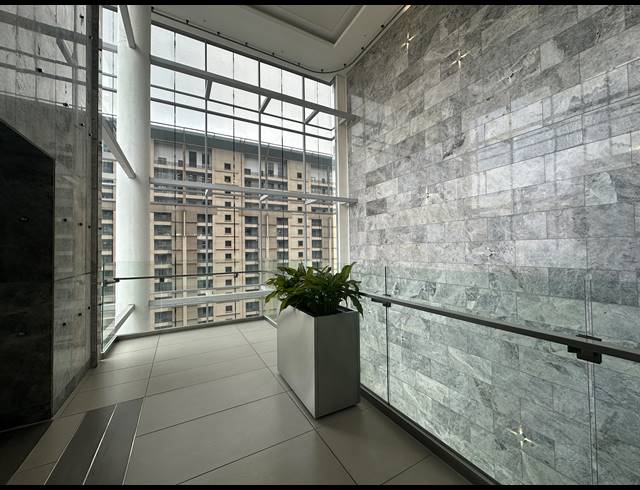 1,097M² OFFICE TO LET IN SANDTON CENTRAL